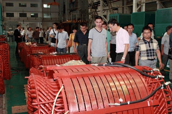 西安泰富西瑪高效節(jié)能電機在石油化工企業(yè)節(jié)能應(yīng)用。