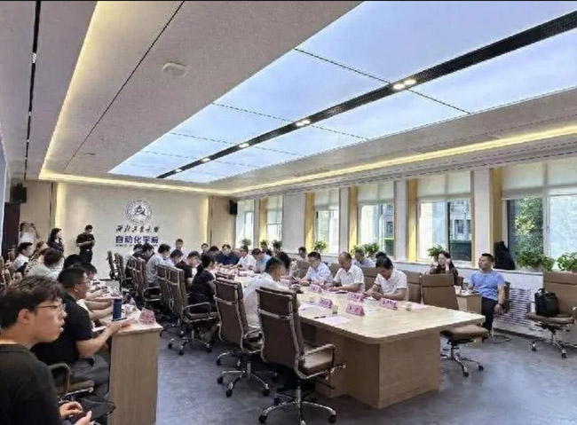 西安西瑪電機與西北工業(yè)大學開展“雙進”活動，共推科技創(chuàng)新與產(chǎn)業(yè)升級